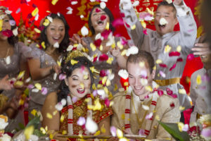 Mariage asiatique traditionnel cambodgien sur Mérignac proche de Bordeaux par le photographe spécialiste de la photo de mariés Sébastien Huruguen